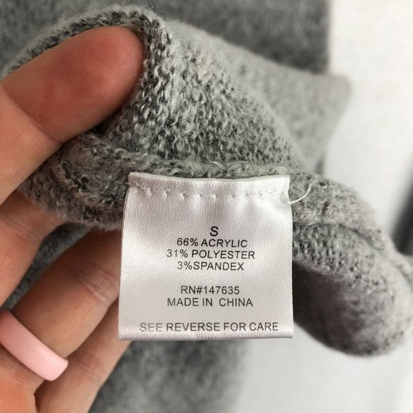 Romeo + Juliet Couture Women's Size Small Grey Knit Ruffle Sweater Mini Dress - Picture 8 of 10